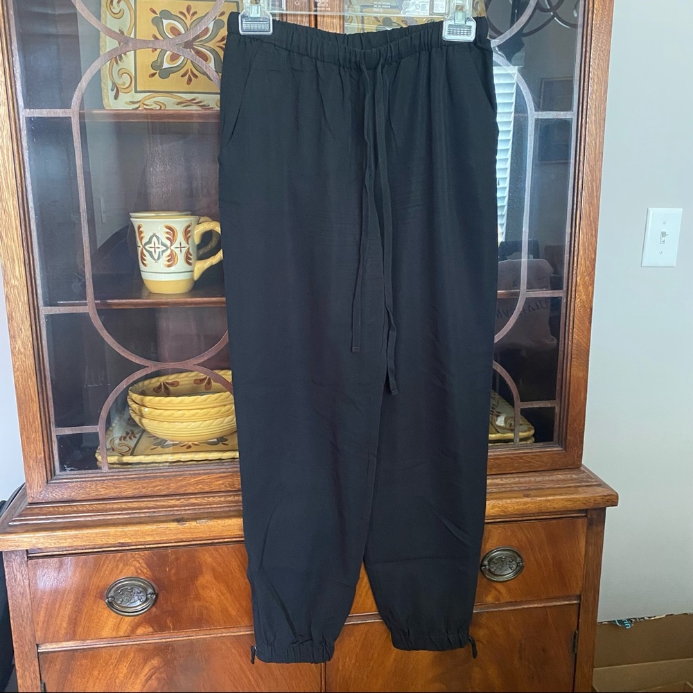 Black XS Max Studio Specialty Products joggers